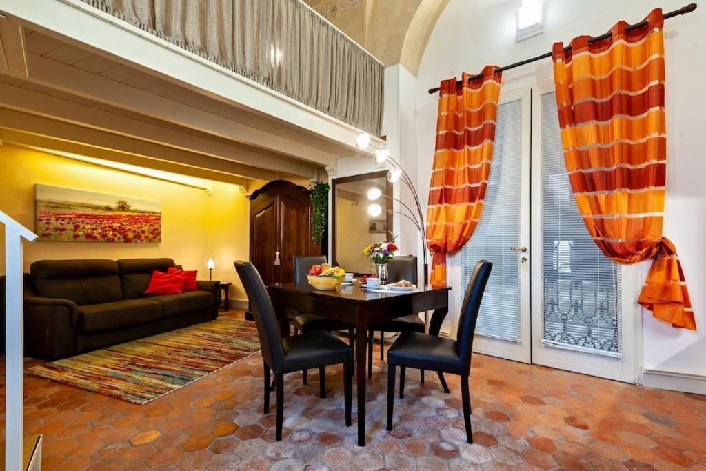 Casa Vacanze De Mari Lecce Exterior foto
